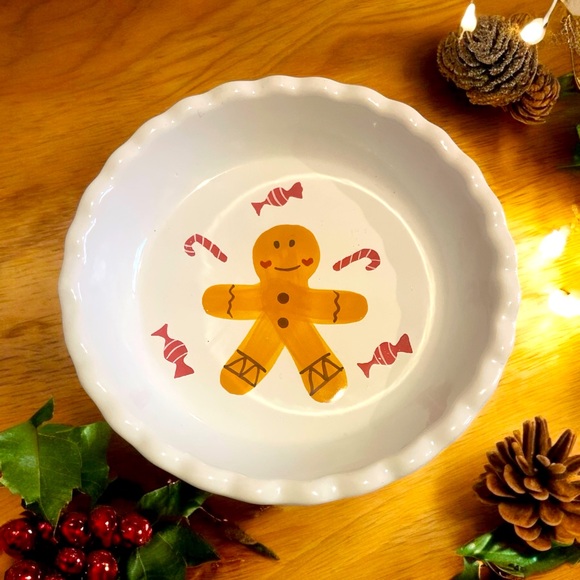 Gingerbread Man Pie Plate with Candy Canes - Oven safe - 9" - Picture 1 of 2